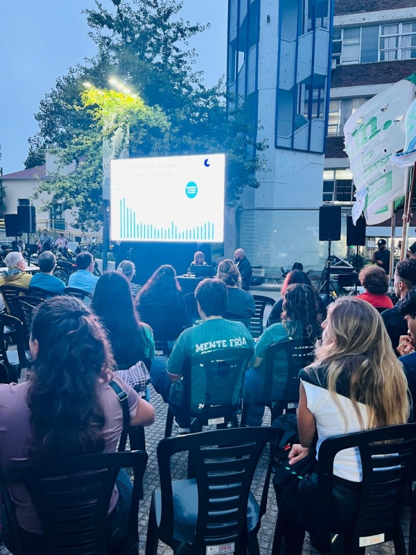 La Universidad no se apaga