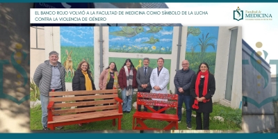 El Banco Rojo volvió a la Facultad de Medicina como símbolo de la lucha contra la violencia de género